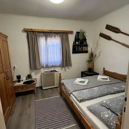 Vakantiehuis Amur Vendeghaz Gárdony